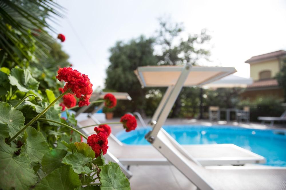 Hotel Cannamele Resort Parghelia Exteriör bild